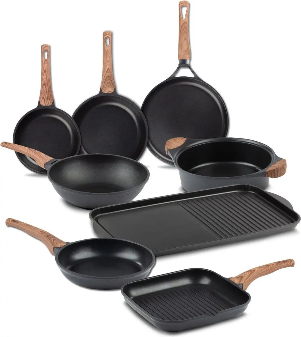 Black Line 8-piece Pan Set
